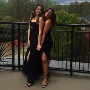 Meet your Posher, Lexie